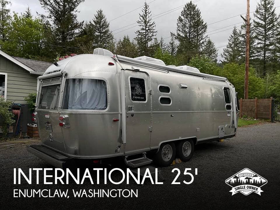 Used 2021 Airstream International 25FB Twin Rear Hatch available in Enumclaw, Washington
