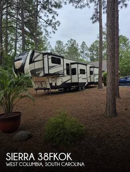Used 2020 Forest River Sierra 38FKOK available in West Columbia, South Carolina