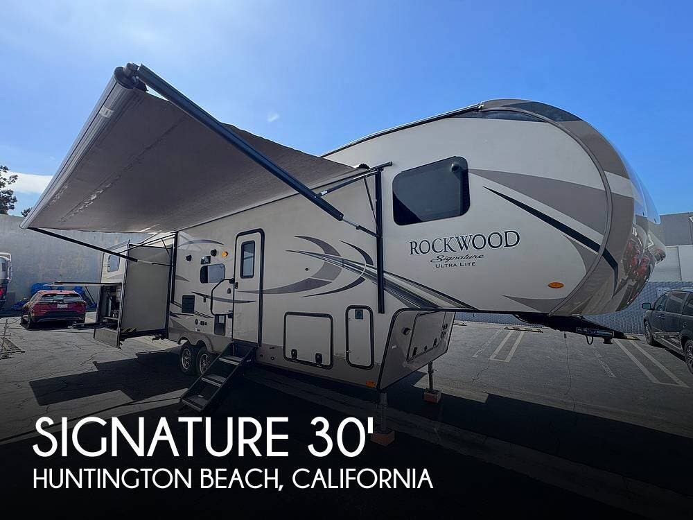 Used 2018 Rockwood  Signature Ultra Lite 8301WS available in Huntington Beach, California