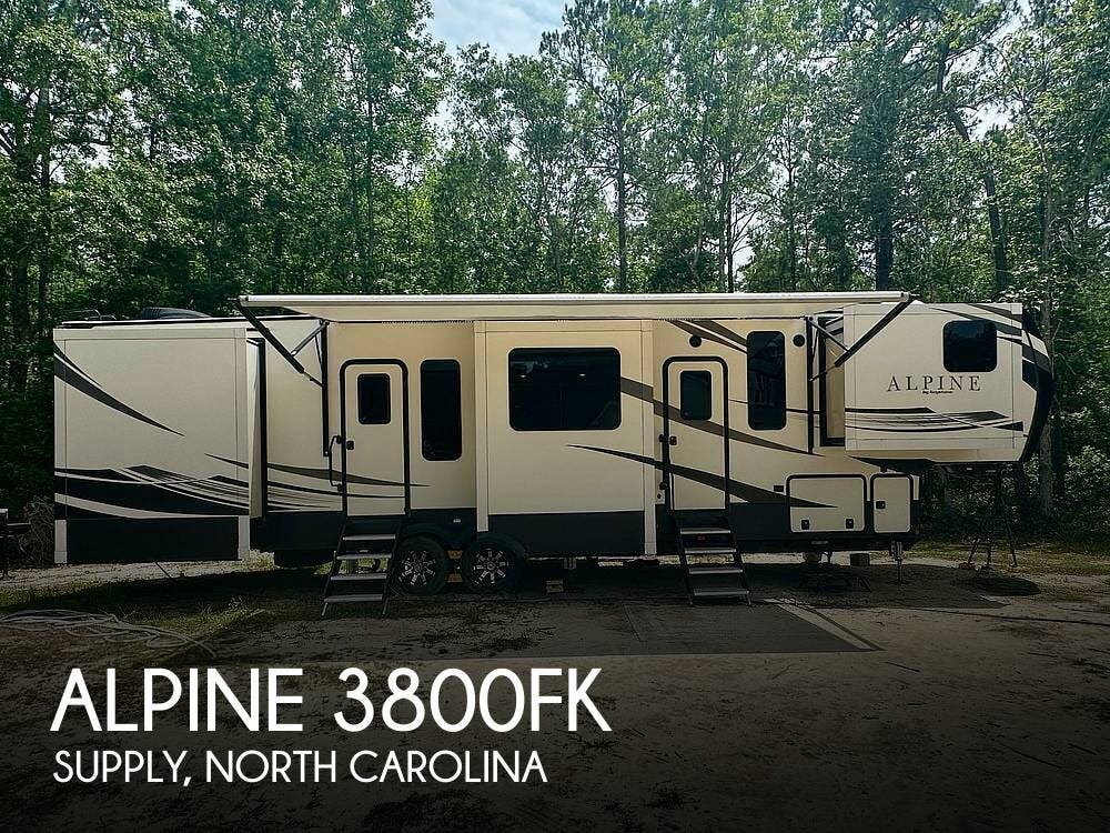Used 2018 Keystone Alpine 3800FK available in Supply, North Carolina