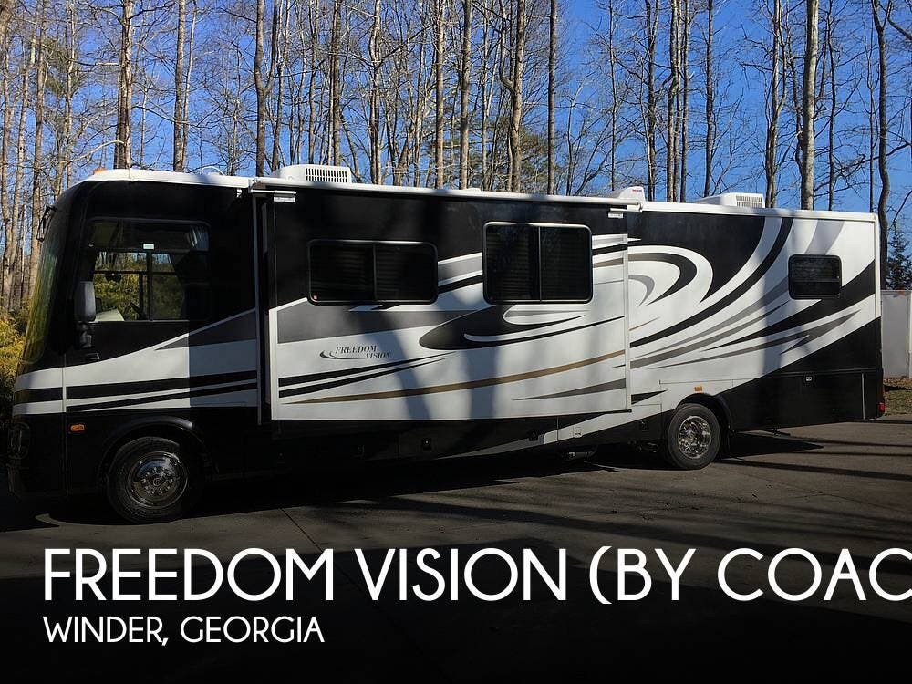 Used 2009 Freedom  Vision (by Coachmen) 3540DS available in Winder, Georgia