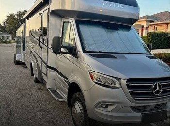 Used 2020 Tiffin Wayfarer 25RW available in Apollo Beach, Florida