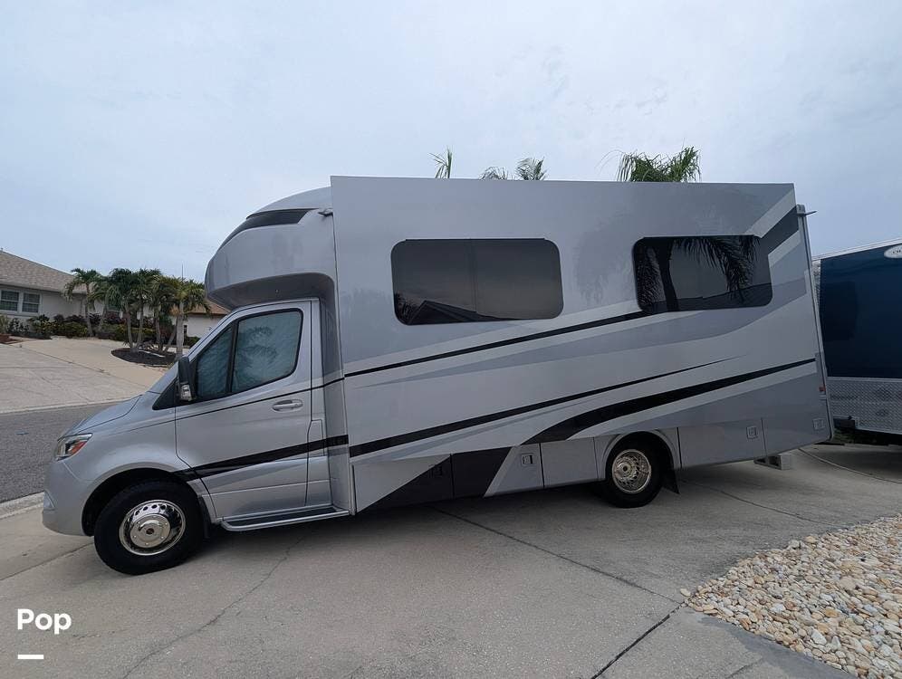 Used 2020 Tiffin Wayfarer 25RW available in Apollo Beach, Florida