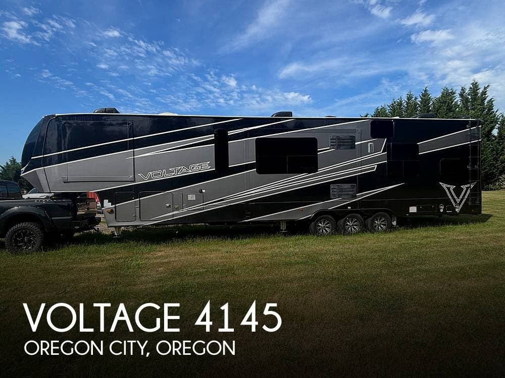 Used 2020 Dutchmen Voltage 4145 available in Oregon City, Oregon