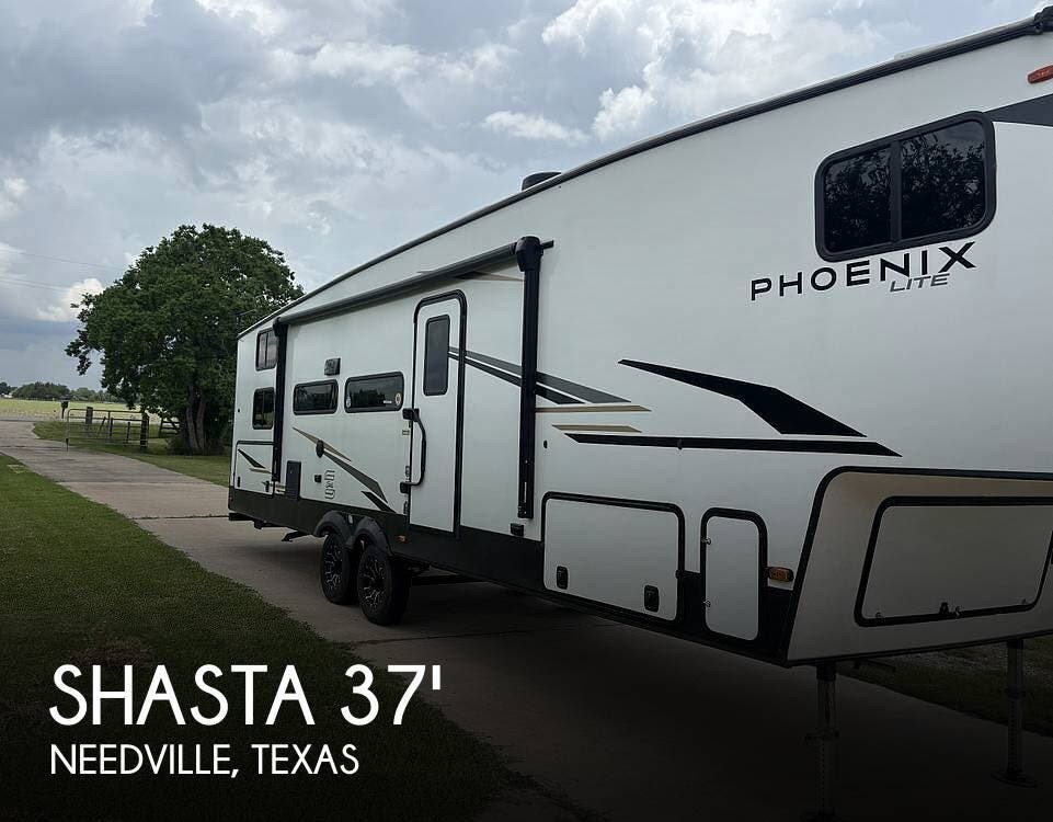 Used 2025 Forest River  Shasta Phoenix Lite 274BH available in Needville, Texas