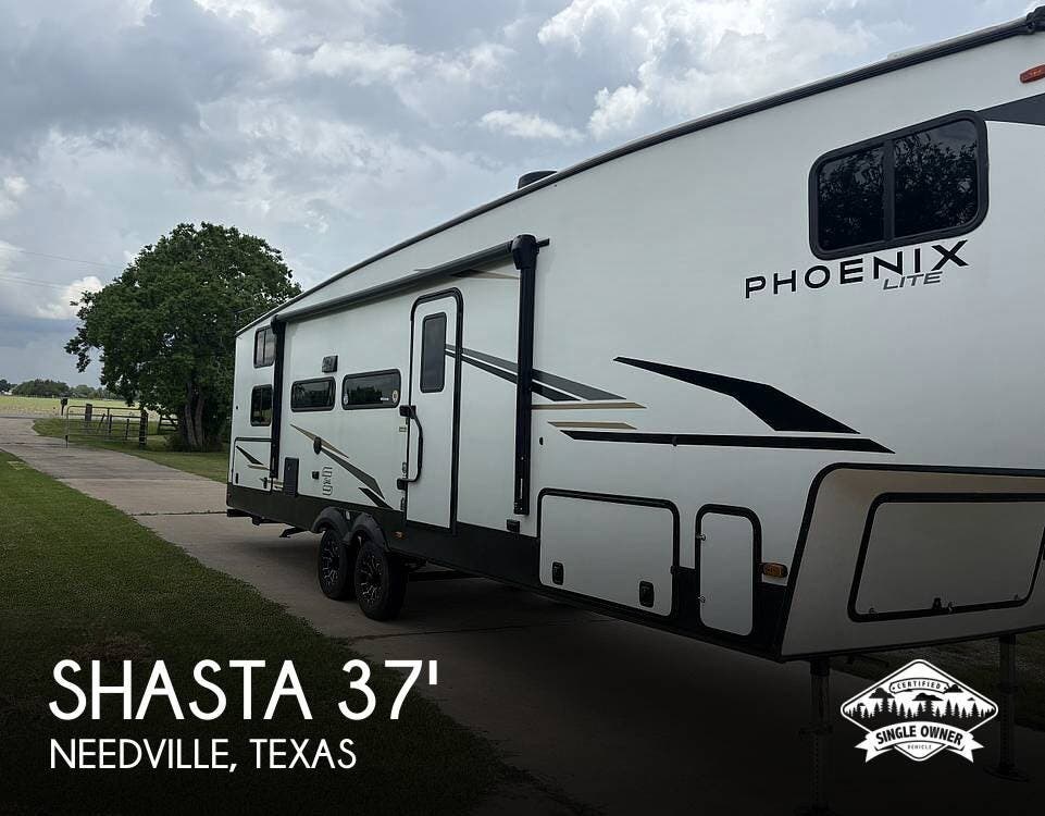 Used 2025 Forest River  Shasta Phoenix Lite 274BH available in Needville, Texas