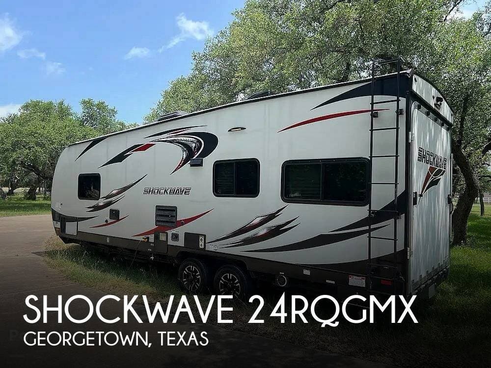 Used 2018 Forest River Shockwave 24RQGMX available in Georgetown, Texas