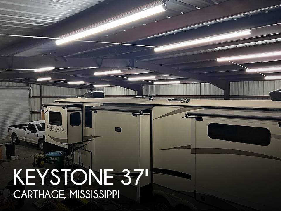 Used 2019 Keystone Montana 3761FL available in Carthage, Mississippi