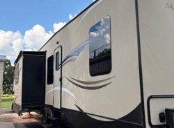 Used 2018 Keystone Montana High Country 37FL available in Altoona, Kansas