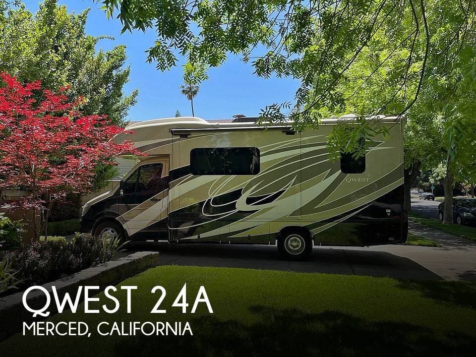 Used 2019 Jayco Qwest 24A available in Sarasota, Florida