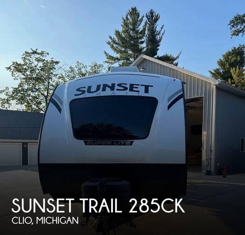 Used 2024 CrossRoads Sunset Trail 285CK available in Clio, Michigan