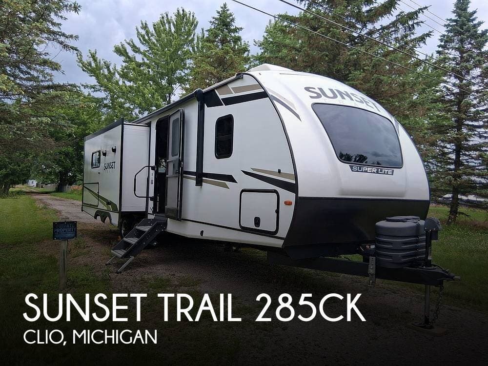 Used 2024 CrossRoads Sunset Trail 285CK available in Clio, Michigan