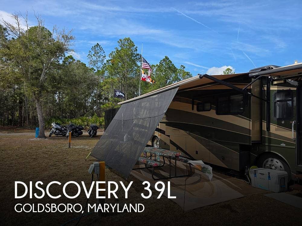 Used 2005 Fleetwood Discovery 39L available in Goldsboro, Maryland