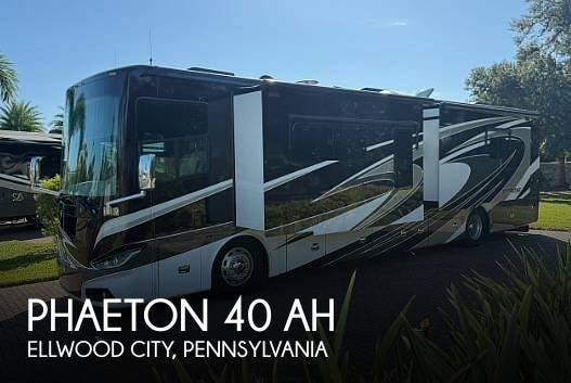 Used 2016 Tiffin Phaeton 40 AH available in Ellwood City, Pennsylvania