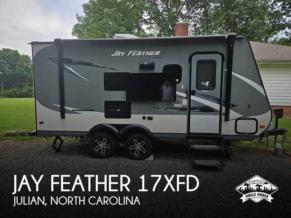 Used 2016 Jayco Jay Feather 17XFD available in Julian, North Carolina