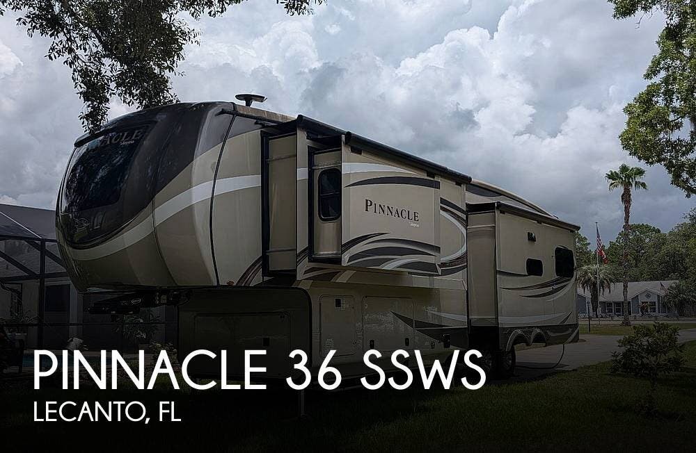 Used 2020 Jayco Pinnacle 36 SSWS available in Lecanto, Florida