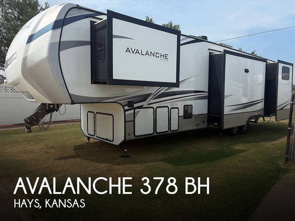 Used 2022 Keystone Avalanche 378 BH available in Hays, Kansas