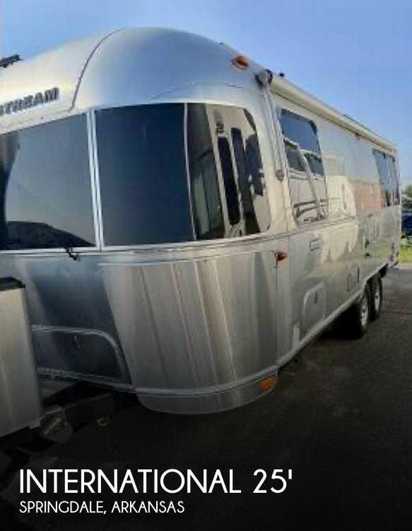 Used 2023  Airstream International 25FB Twin by Airstream from Pop RVs in Springdale, AR