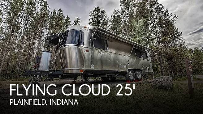 Used 2024 Airstream Flying Cloud 25FB QUEEN available in Plainfield, Indiana