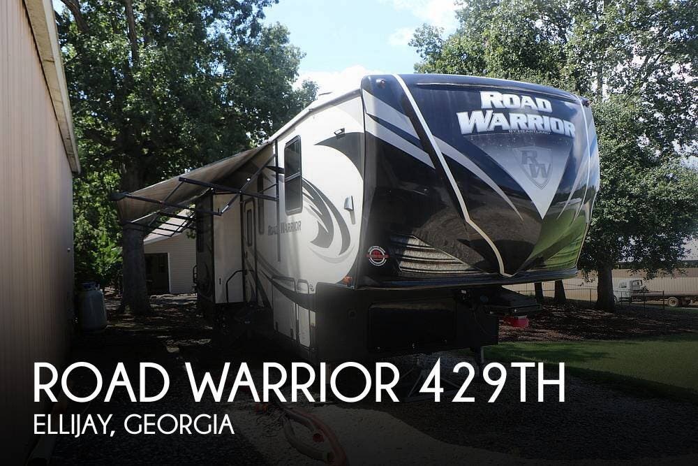 Used 2018 Heartland Road Warrior 429 available in Ellijay, Georgia