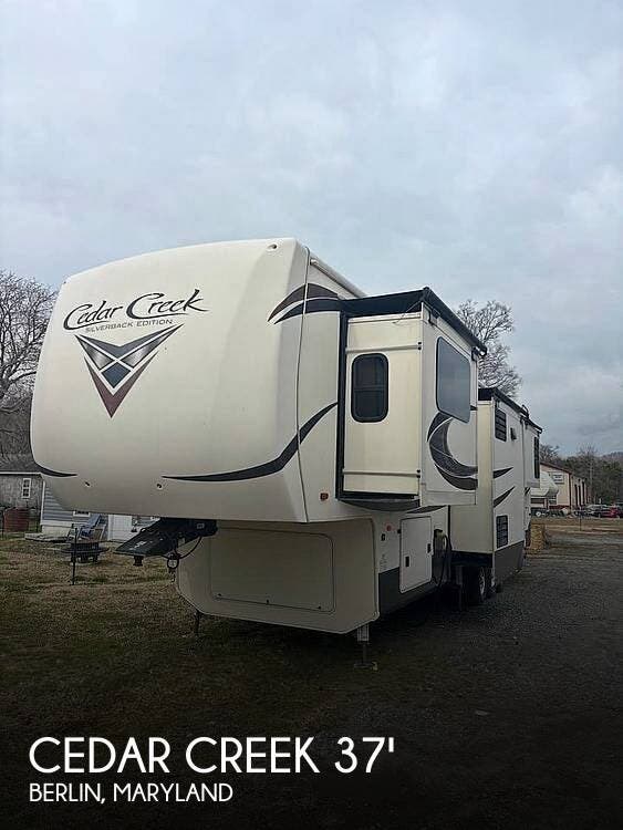 Used 2019 Forest River Cedar Creek SILVERBACK EDITION 37 RTH available in Berlin, Maryland