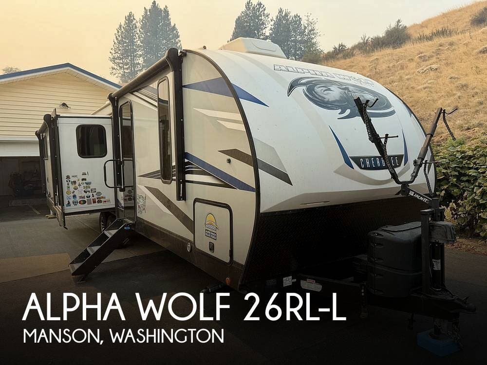 Used 2022  Cherokee  Alpha Wolf 26RL-L by Cherokee from Pop RVs in Manson, WA