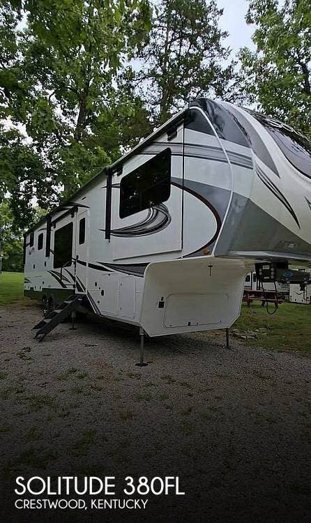 Used 2022 Grand Design Solitude 380FL available in Crestwood, Kentucky