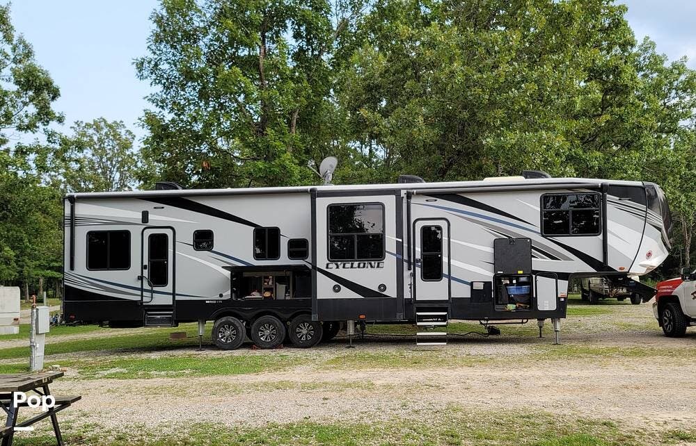 Used 2018 Heartland Cyclone 4005 available in Frisco, Texas
