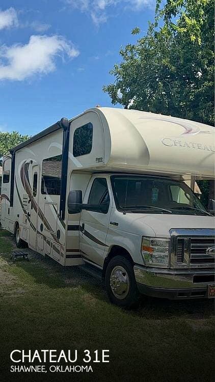 Used 2016 Thor Motor Coach Chateau 31E available in Shawnee, Oklahoma