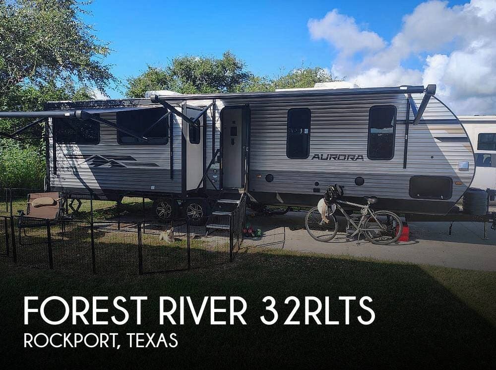 Used 2025  Forest River  Forest River 32RLTS by Forest River from Pop RVs in Rockport, TX
