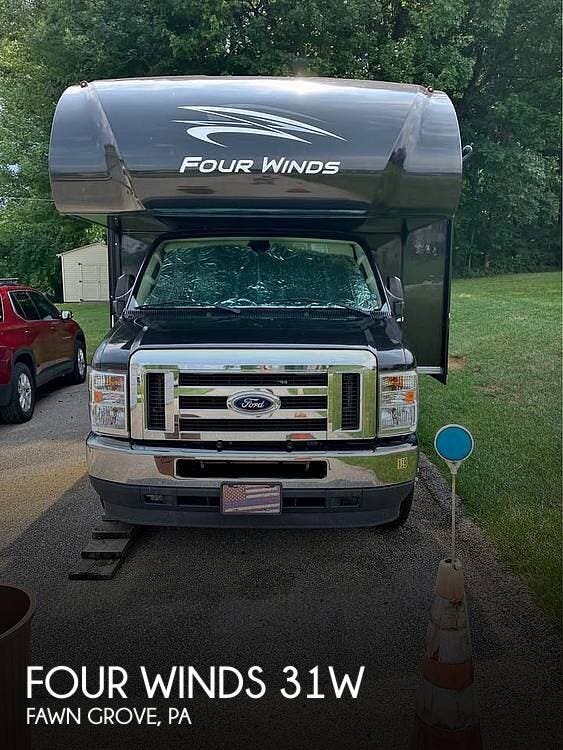 Used 2021  Thor Motor Coach Four Winds 31w by Thor Motor Coach from Pop RVs in Fawn Grove, PA