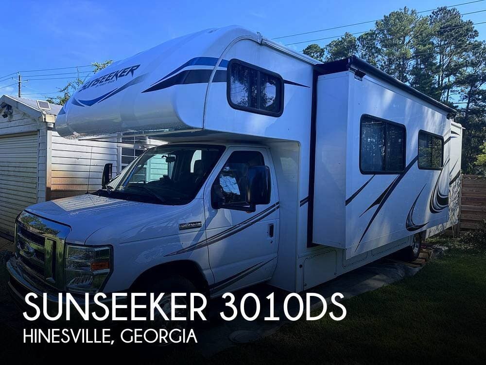 Used 2018  Forest River Sunseeker 3010DS by Forest River from Pop RVs in Hinesville, GA