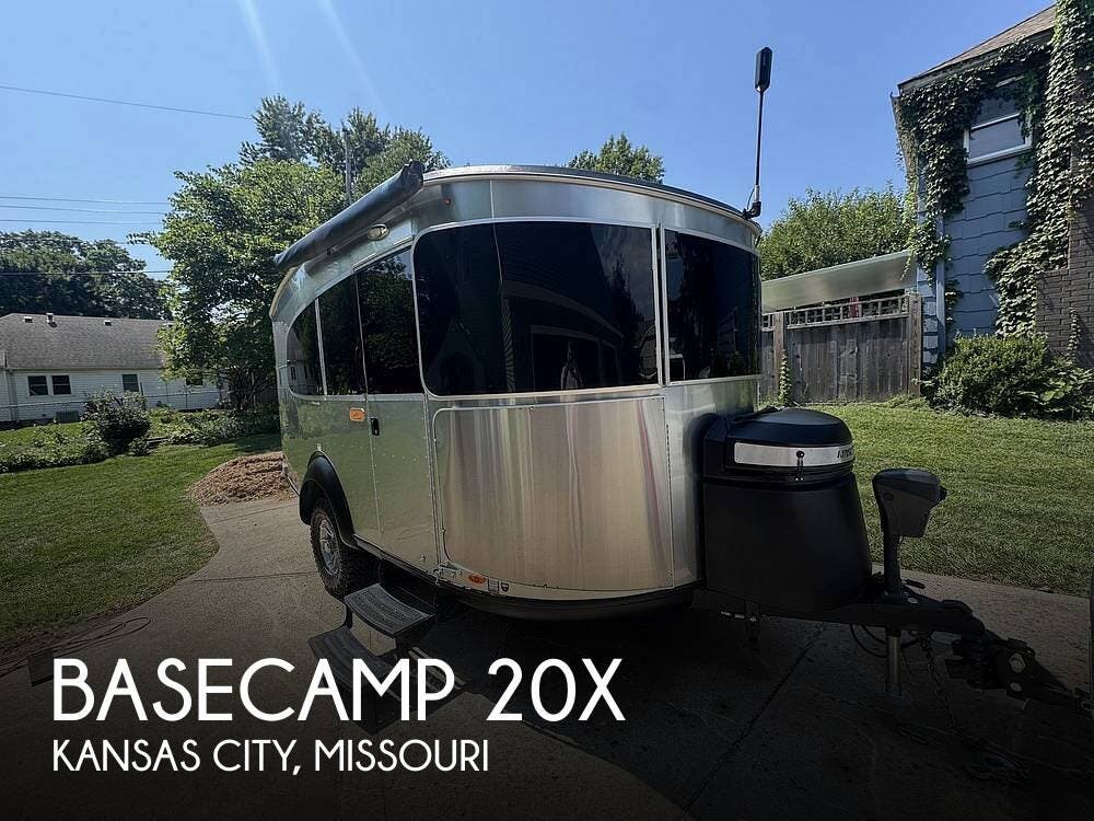 Used 2022  Airstream Basecamp 20X by Airstream from Pop RVs in Kansas City, MO