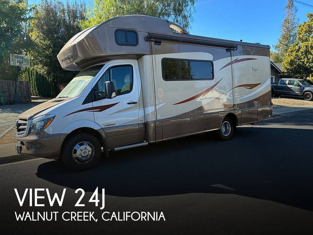 Used 2016  Winnebago View 24J by Winnebago from Pop RVs in Walnut Creek, CA
