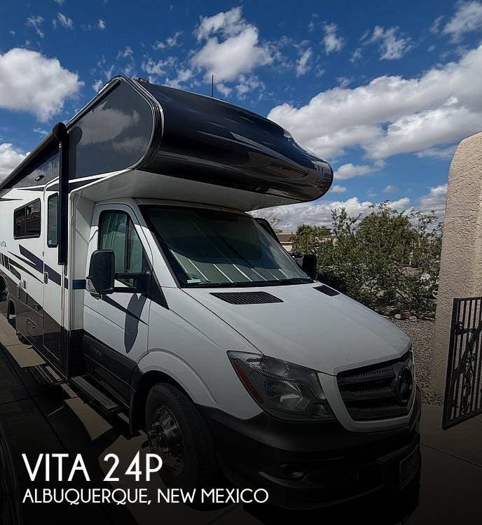 Used 2020  Winnebago Vita 24P by Winnebago from Pop RVs in Albuquerque, NM