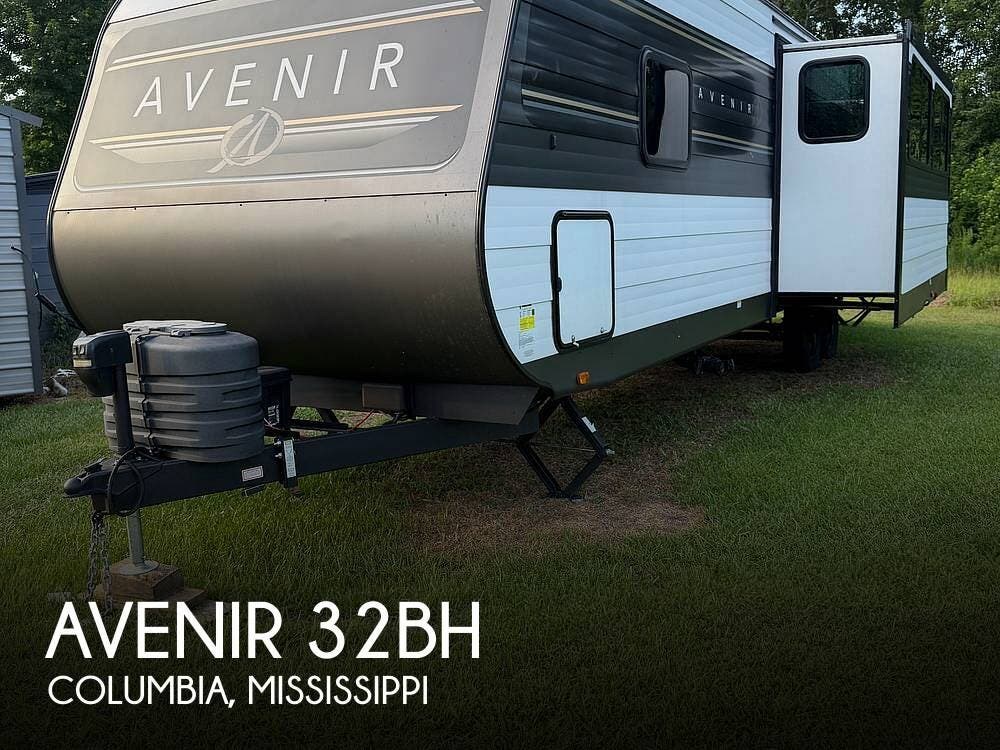 Used 2025  Cruiser RV Avenir 32BH by Cruiser RV from Pop RVs in Columbia, MS