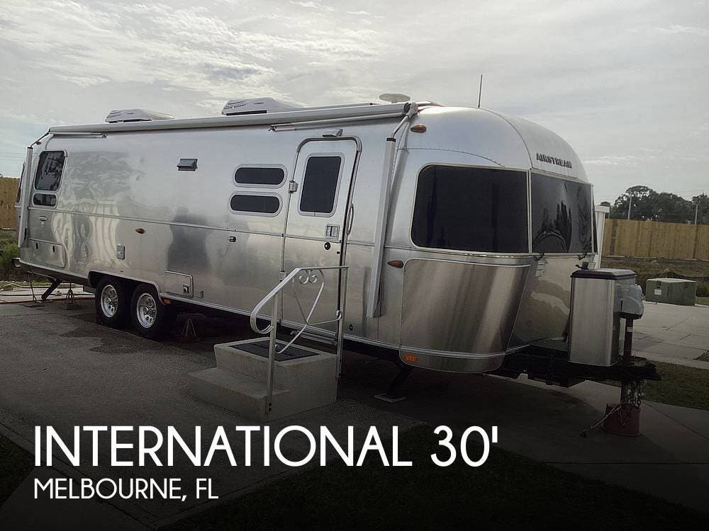 Used 2019 Airstream International 30RB Twin Serenity available in Melbourne, Florida