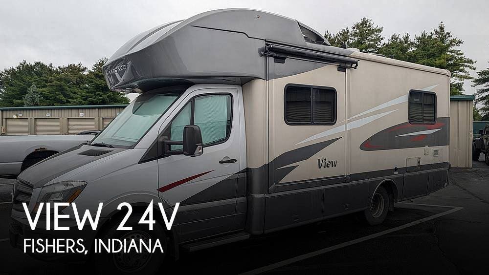Used 2018  Winnebago View 24V by Winnebago from Pop RVs in Fishers, IN