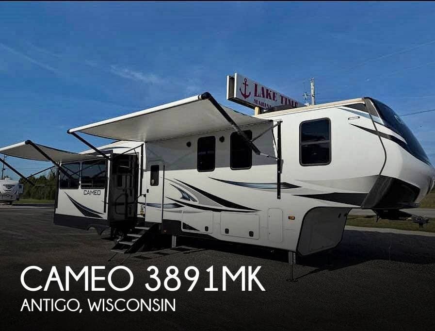 Used 2021  CrossRoads Cameo 3891MK by CrossRoads from Pop RVs in Antigo, WI