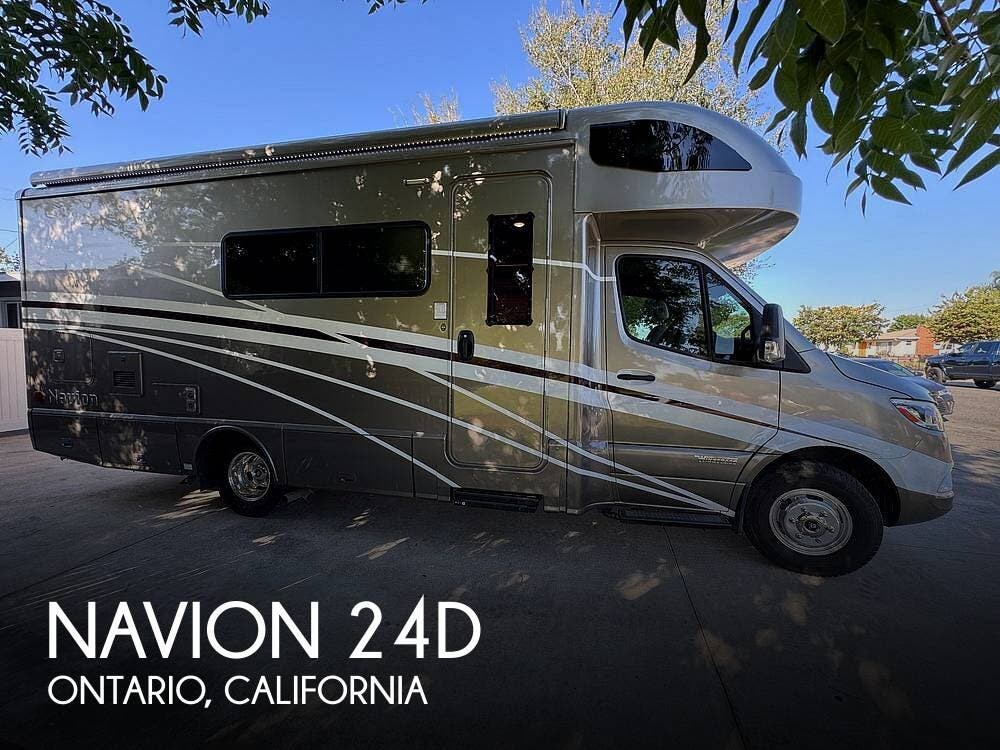Used 2021  Winnebago Navion 24D by Winnebago from Pop RVs in Ontario, CA