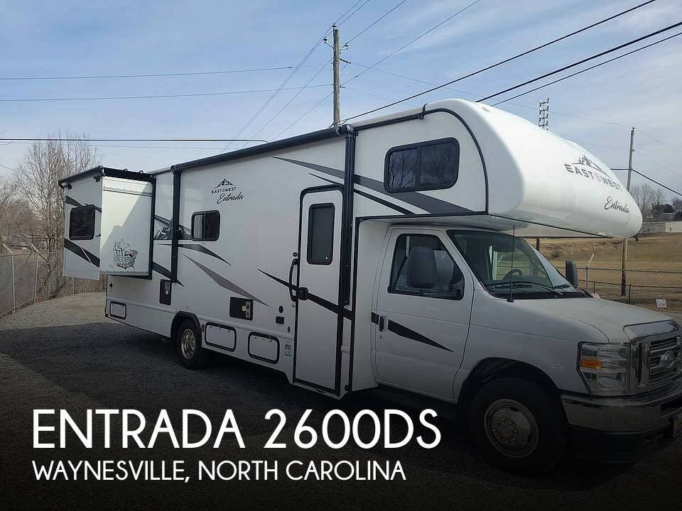Used 2024  East to West Entrada 2600DS by East to West from Pop RVs in Waynesville, NC