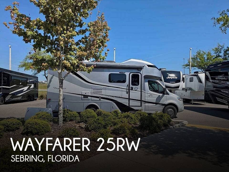 Used 2020  Tiffin Wayfarer 25RW by Tiffin from Pop RVs in Sebring, FL