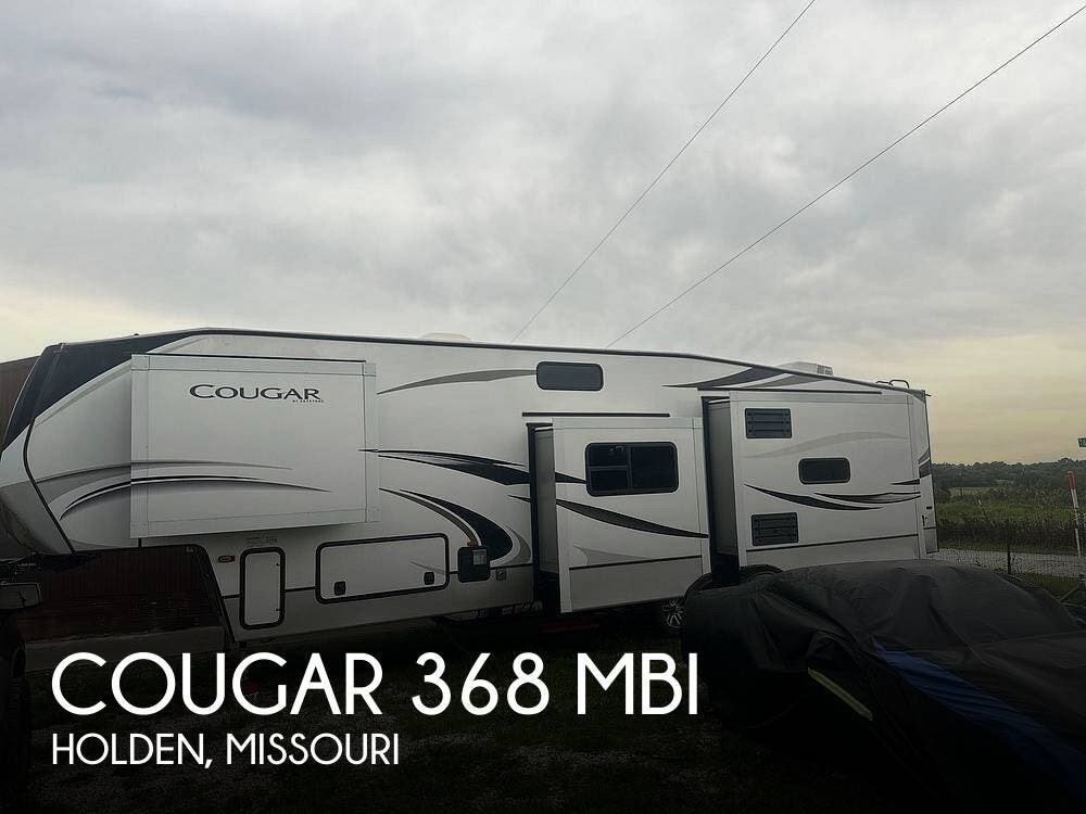 Used 2021  Keystone Cougar 368 MBI by Keystone from Pop RVs in Holden, MO