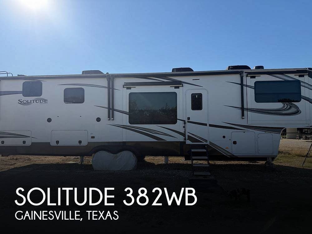 Used 2023  Grand Design Solitude 382WB by Grand Design from Pop RVs in Gainesville, TX