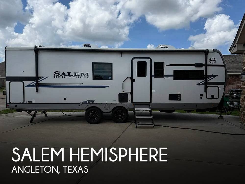 Used 2026  Forest River Salem Hemisphere 261FKRB by Forest River from Pop RVs in Angleton, TX