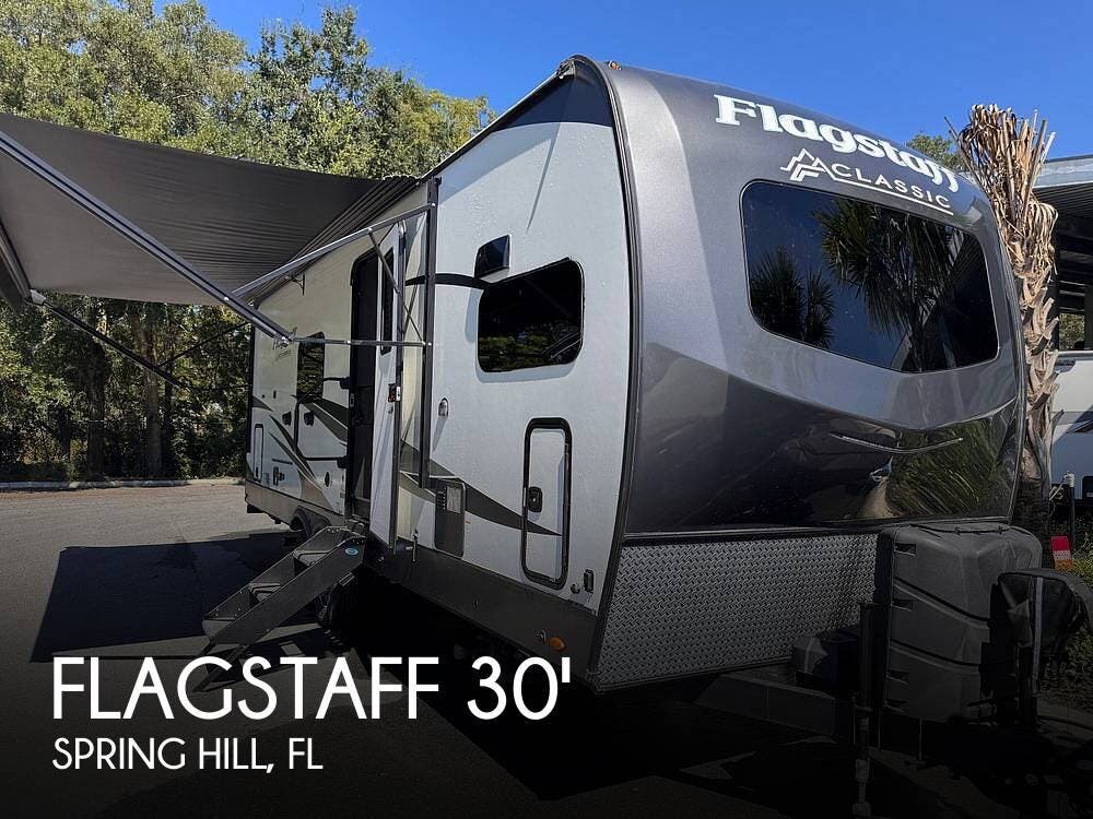 Used 2023  Forest River Flagstaff Classic 826MBR by Forest River from Pop RVs in Spring Hill, FL