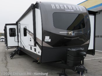New 2023 Forest River Rockwood Signature Ultra Lite 8337RL available in Hamburg, Pennsylvania