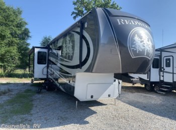 Used 2015 CrossRoads Redwood 39MB available in Opelousas, Louisiana