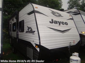 New 2022 Jayco Jay Flight SLX 195RB available in Williamstown, New Jersey