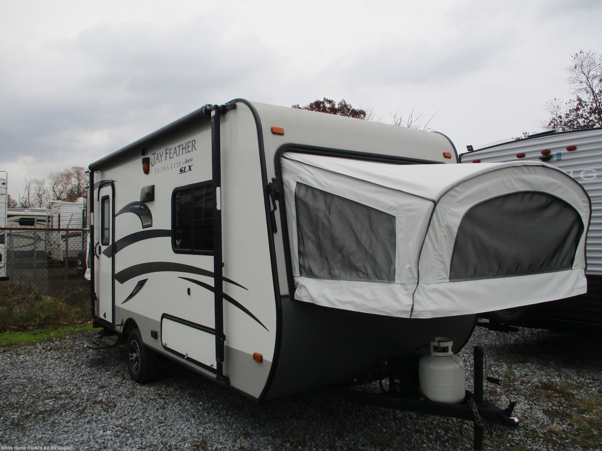 2015 Jayco Jay Feather 16 XRB Front &amp; Rear Bed Ends